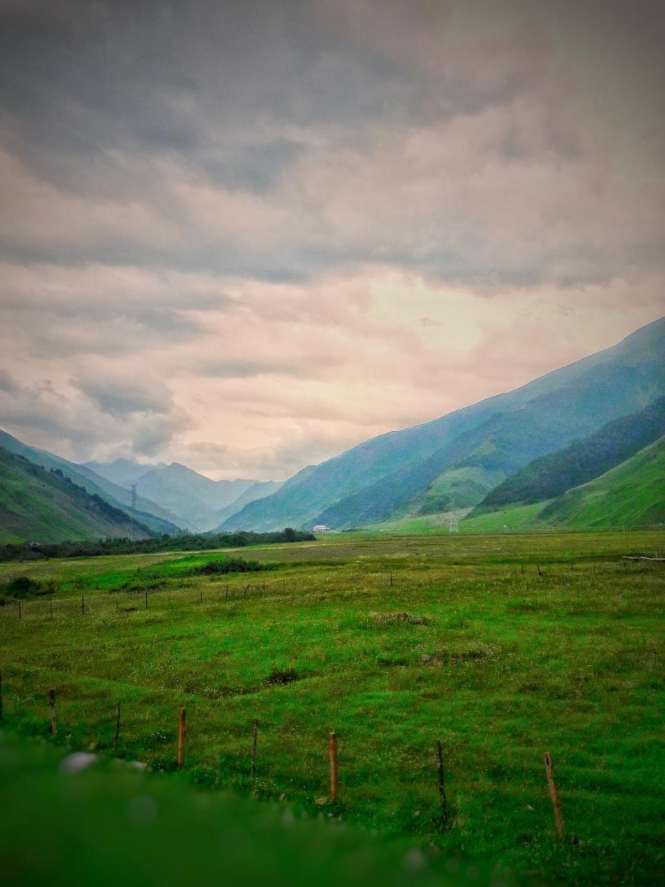 Hotel Twins Achkhoti Kazbegi Extérieur photo