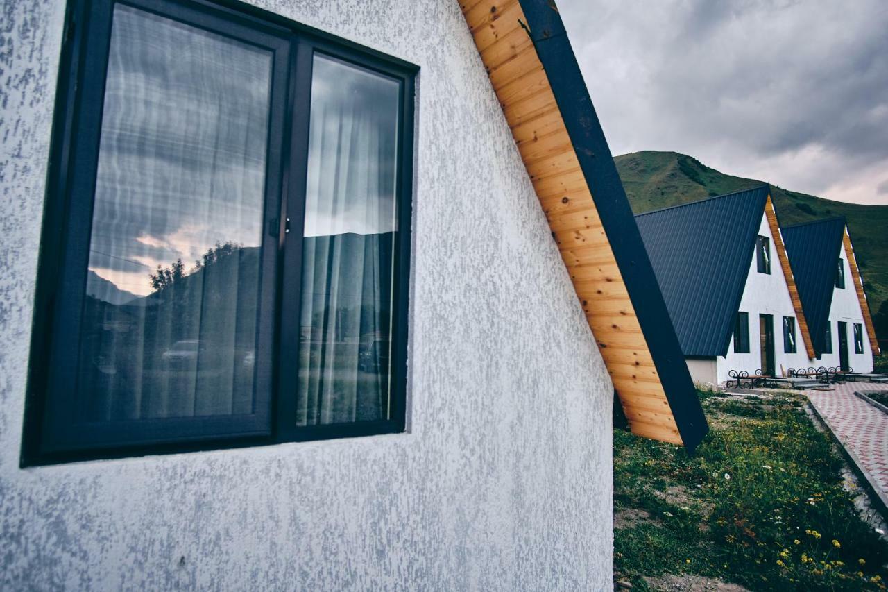 Hotel Twins Achkhoti Kazbegi Extérieur photo